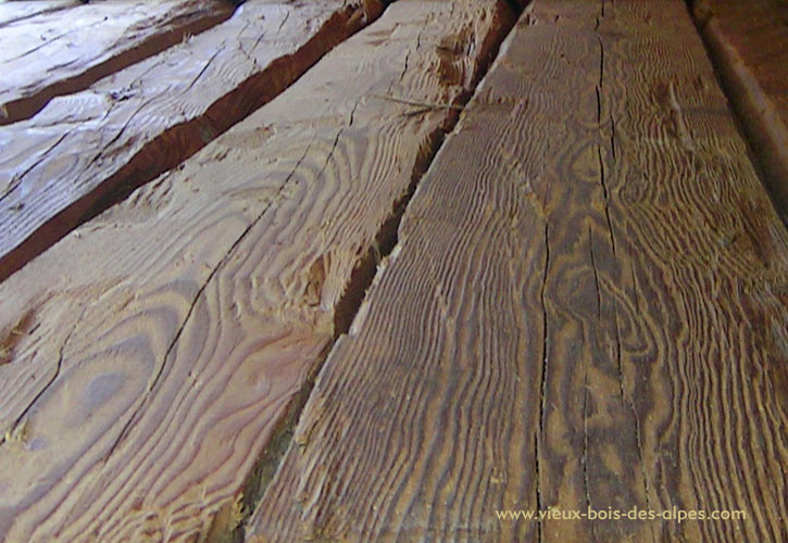 poutre vieux bois brossé vente de vieux bois Haute Savoie France